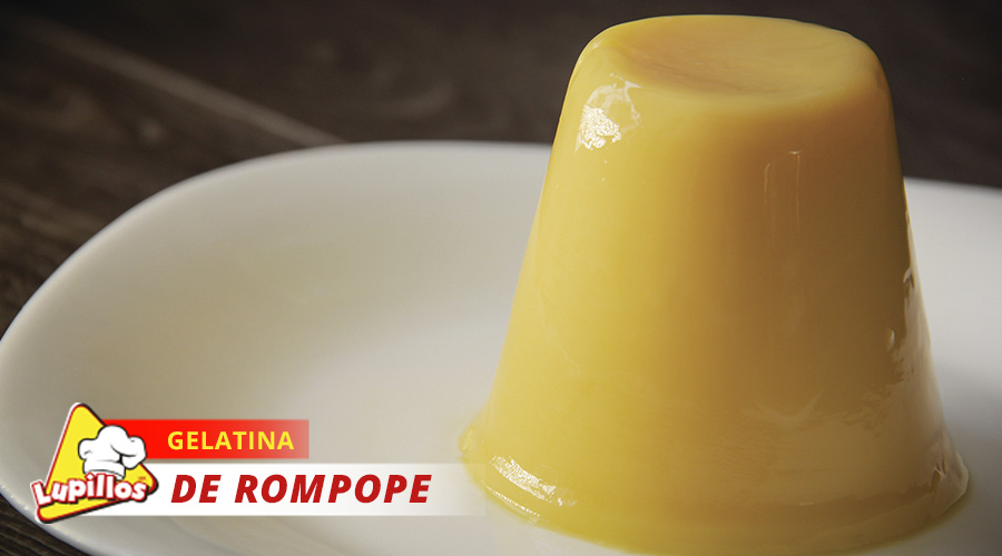 Gelatina de  Rompope.